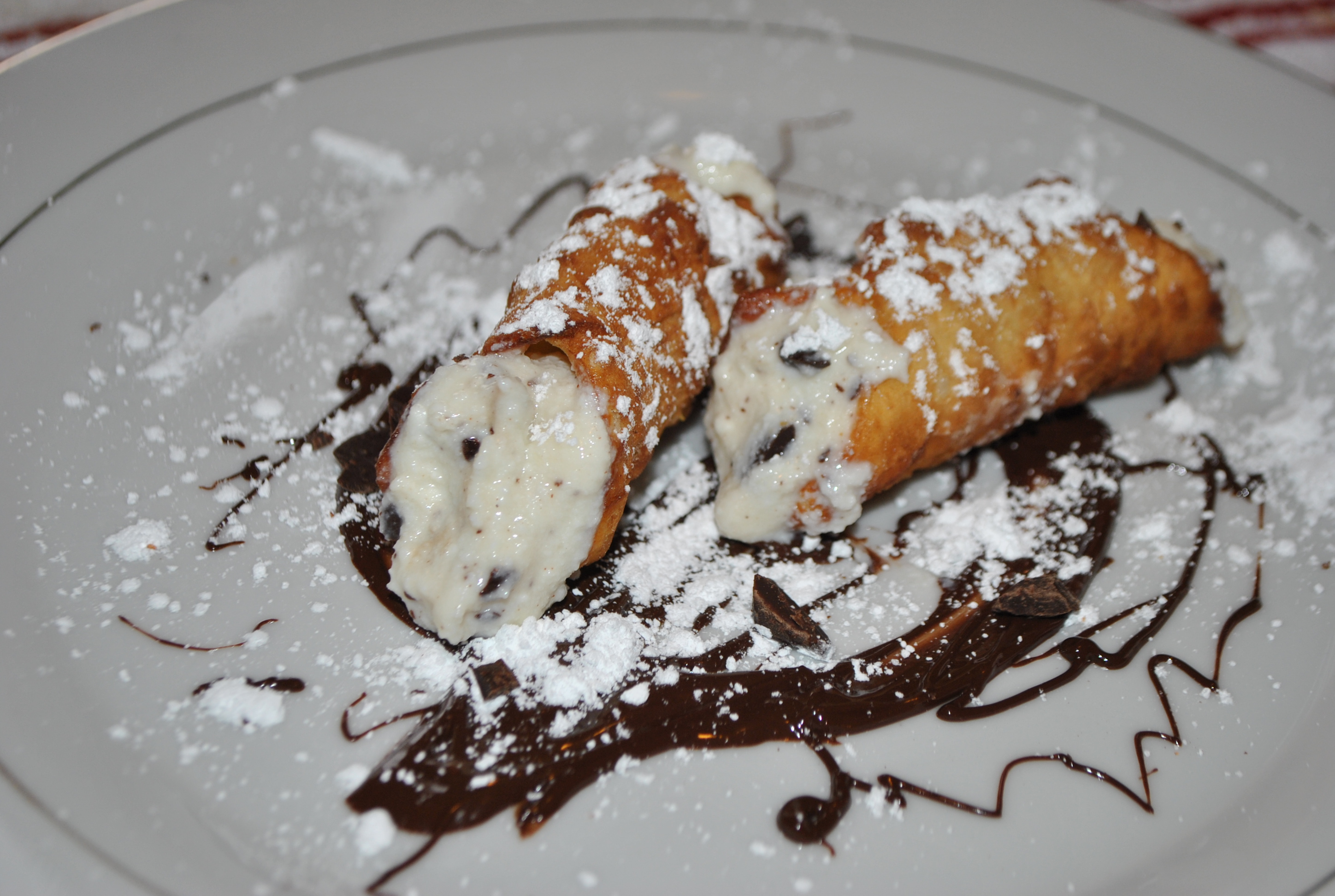 traditional-cannoli-filling